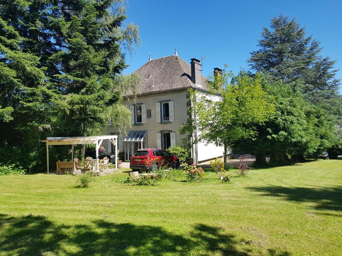 Domaine Les Pradets Bed & Breakfast La Bourboule Exterior foto