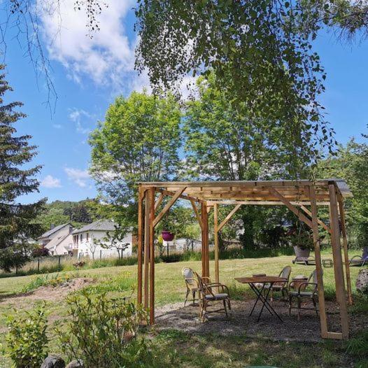 Domaine Les Pradets Bed & Breakfast La Bourboule Exterior foto